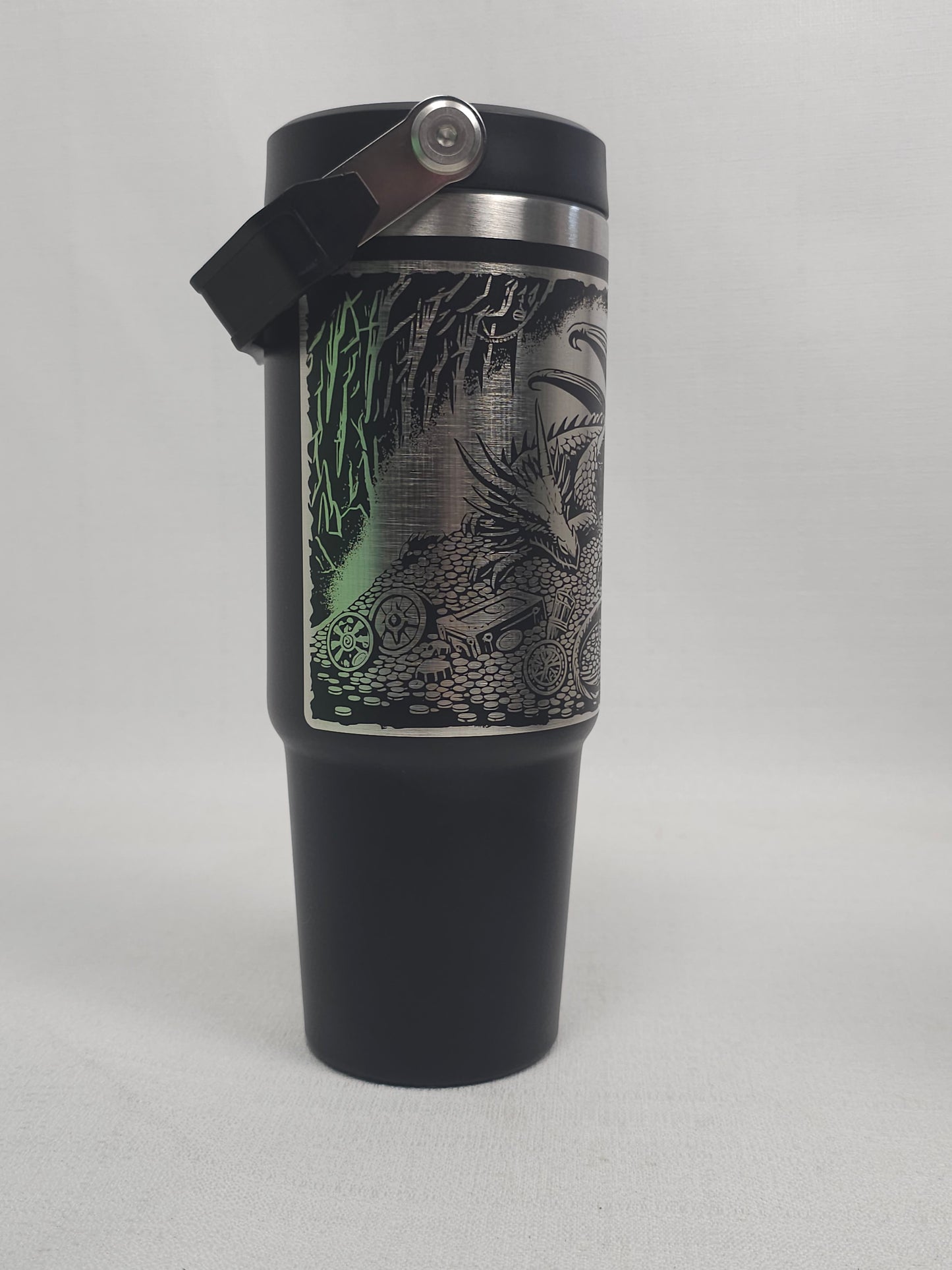 30 oz Tumbler with Dragon Sleeping on a Horde of Gold – Fantasy-Inspired Drinkware